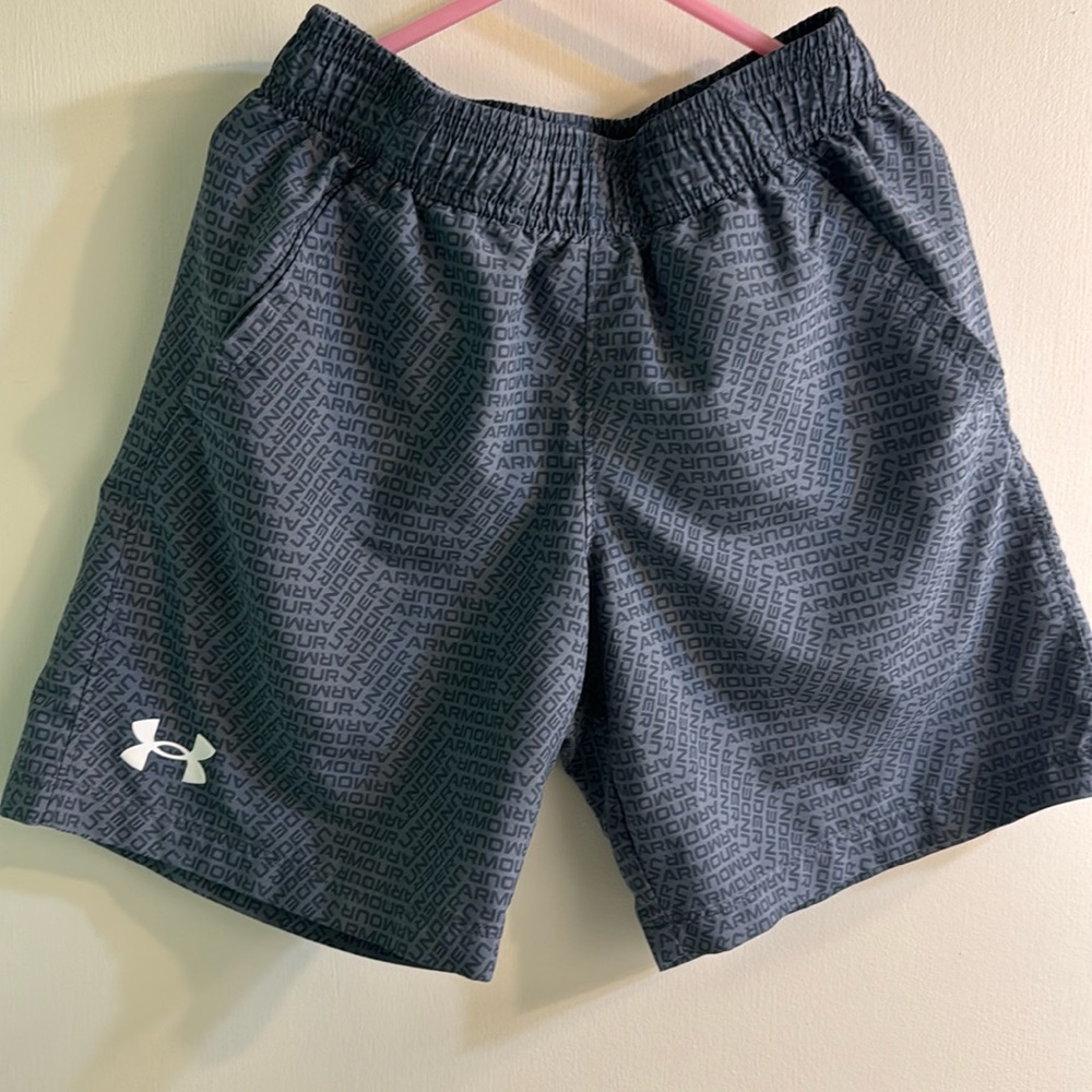 Under Armour boys shorts youth small gray